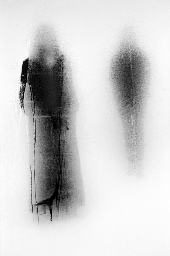 John Batho ~ Présents & Absents (p 33-12)
